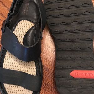 Born sandals black